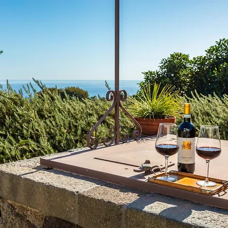 Vila Vittoria - Santa Tecla