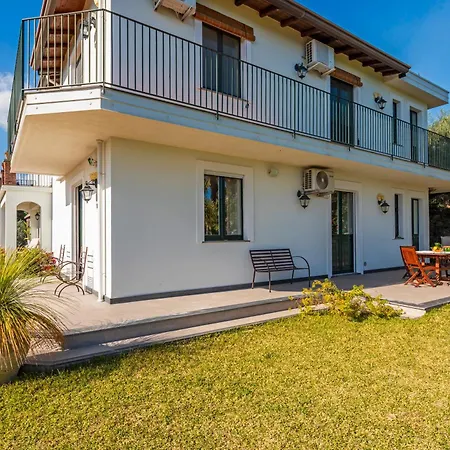 Vittoria - Santa Tecla Vila