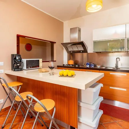 Vittoria - Santa Tecla Vila *