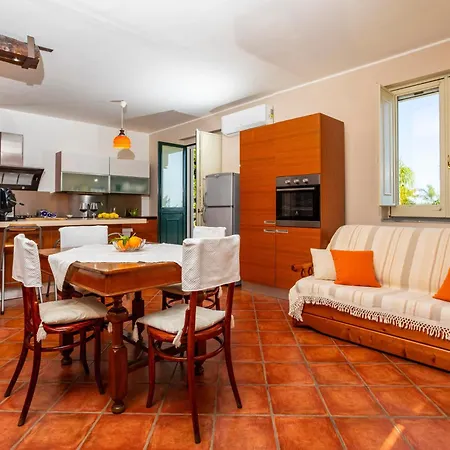 Villa Vittoria - Santa Tecla Acireale